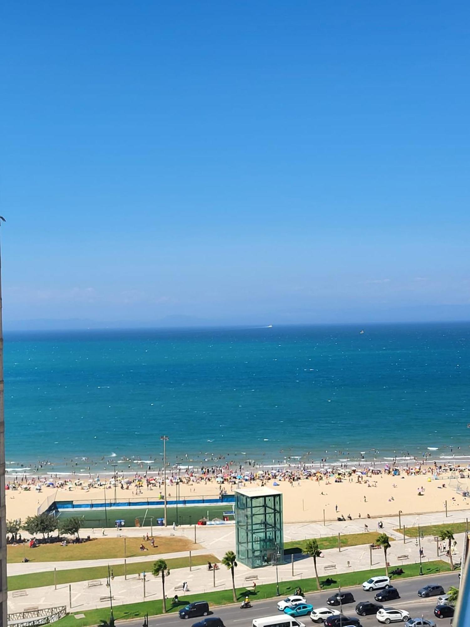 Mont Blanc :Appartement, Vue Sur Mer A 2 Minutes De La Gare. Tanger Exteriör bild
